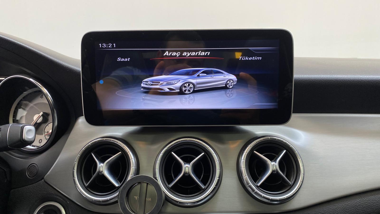 MERCEDES CLA 13